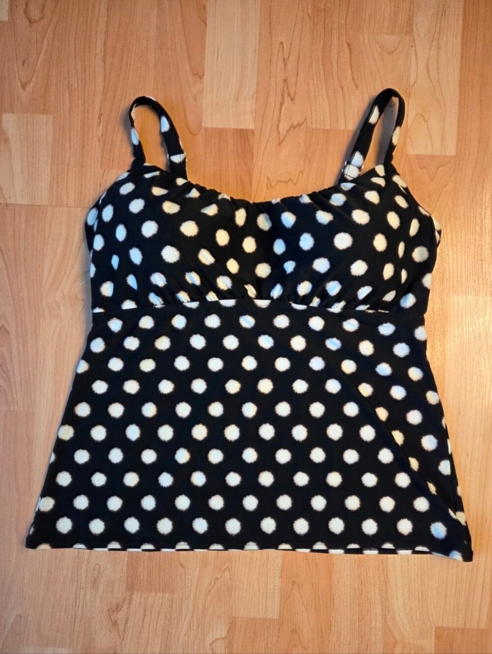 Coco Reef built-in bra tankini swim top